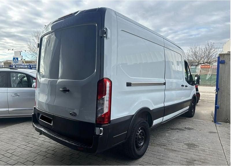 Usado Ford Transit Ambiente 125 CV (91 kW) 2023 Blanco Van