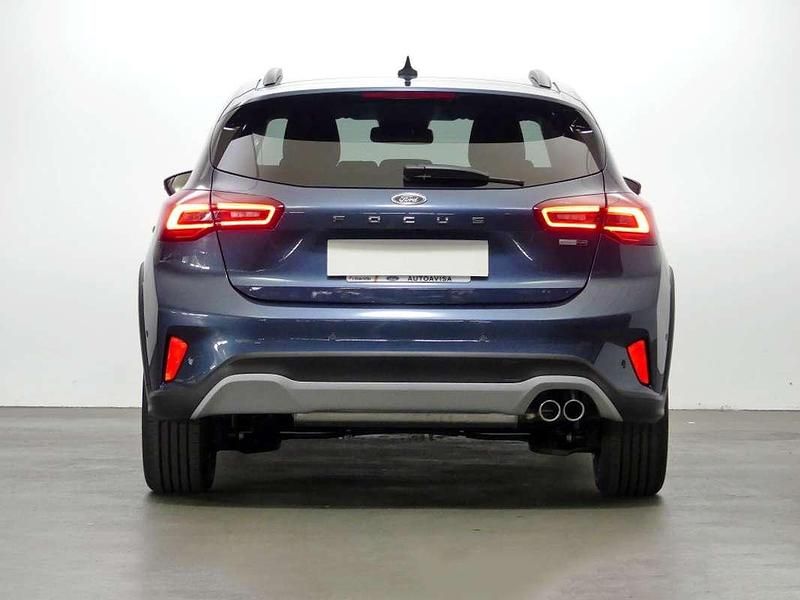 Usado Ford Focus Active X 155 CV (114 kW) 2022 Azul Berlina