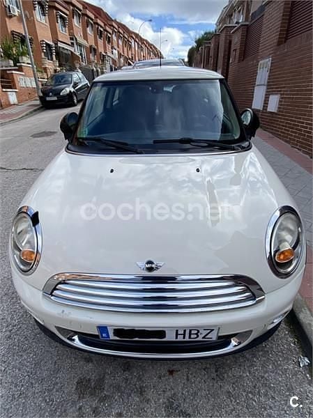 Usado Mini ONE 75 CV (55 kW) 2011 Beige Utilitario