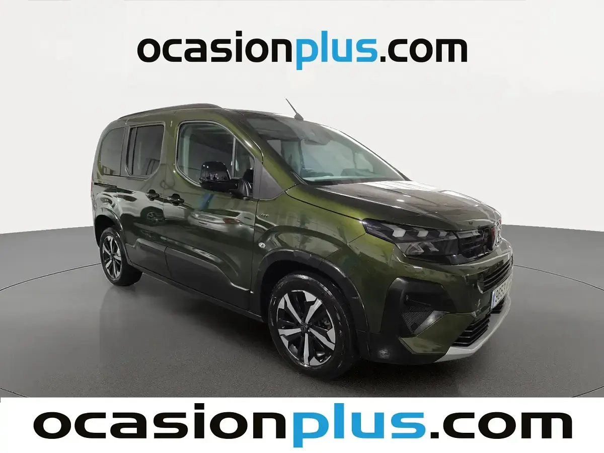 Usado Peugeot Rifter GT 130 CV (95 kW) 2025 Verde Monovolumen