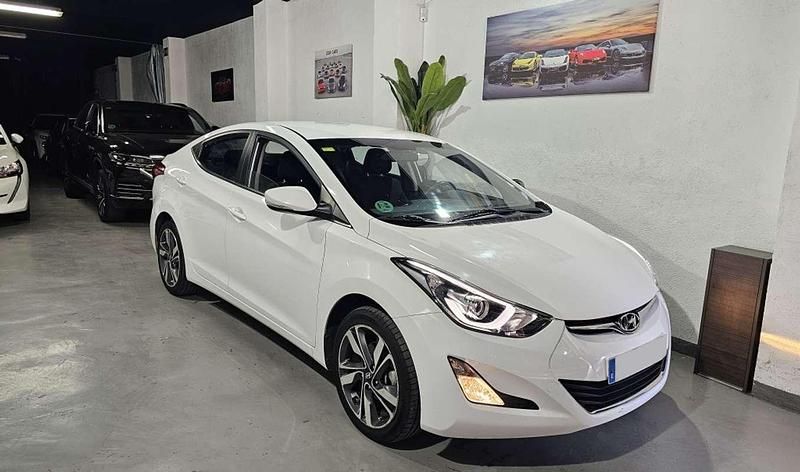 Blanco Usado 2015 Hyundai Elantra Utilitario | 10.500 € (Precio justo) - Imagen 1/4