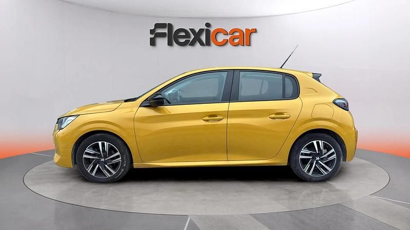 Usado Peugeot 208 Active 102 CV (75 kW) 2023 Amarillo Utilitario