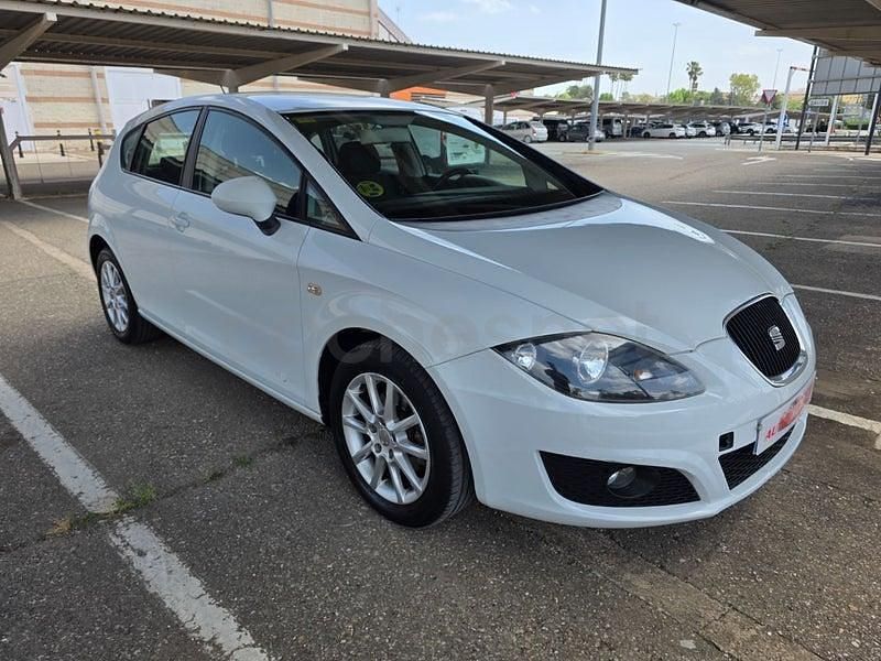 Usado Seat Leon Copa 90 CV (66 kW) 2012 Blanco Berlina