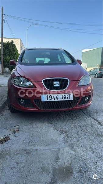 Rojo Usado 2008 Seat Altea XL Monovolumen | 4000 € (Precio justo) - Imagen 1/4