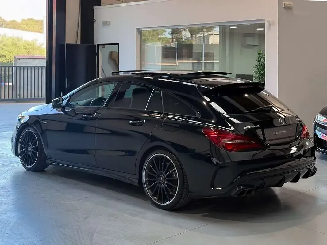 Usado Mercedes CLA45 AMG Shooting Brake AMG 381 CV (280 kW) 2017 Negro Familiar