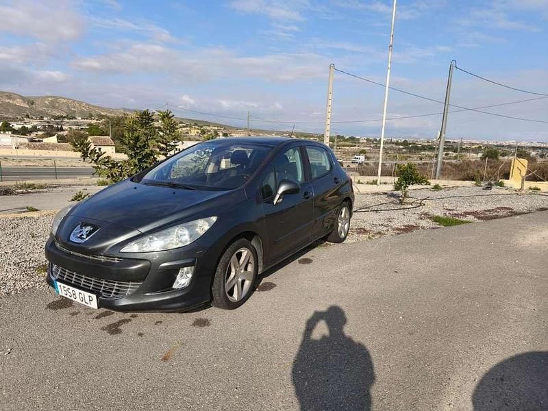 Gris Usado 2009 Peugeot 308 Sport Utilitario | 4800 € (Precio justo) - Imagen 1/4