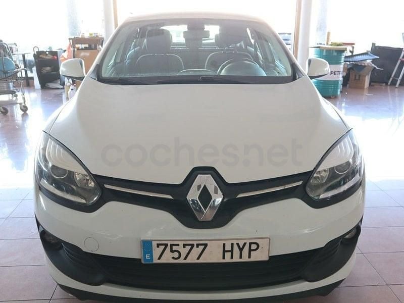 Usado Renault Mégane Bose Edition 110 CV (80 kW) 2015 Blanco Berlina