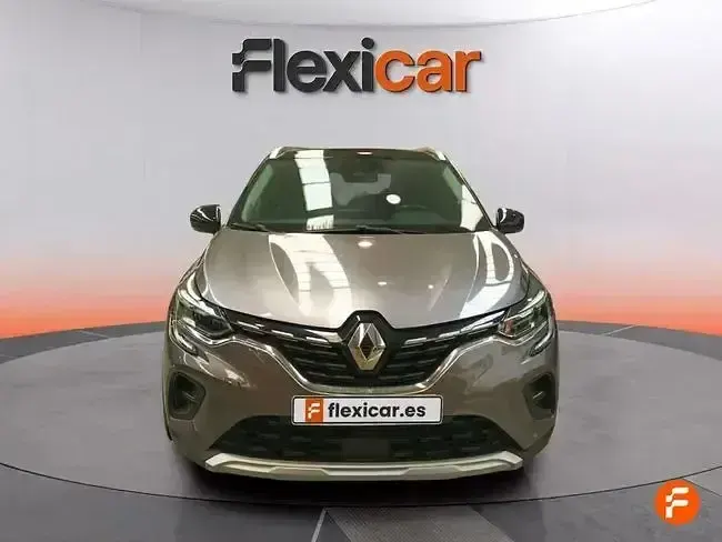 Usado Renault Captur Zen 90 CV (66 kW) 2022 Gris / plata SUV