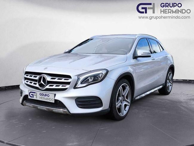 Usado Mercedes GLA200 Advantage 136 CV (100 kW) 2020 Gris SUV