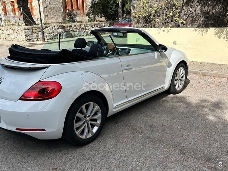Usado VW Beetle Design 110 CV (80 kW) 2015 Blanco Utilitario
