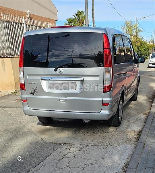 Usado Mercedes Viano 150 CV (110 kW) 2010 Gris / plata Monovolumen