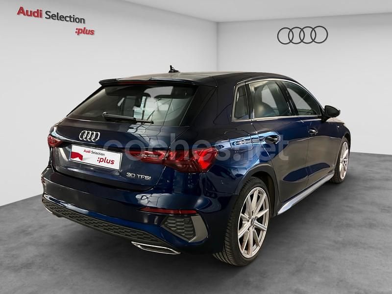 Usado Audi A3 S-Line 110 CV (80 kW) 2022 Azul Berlina