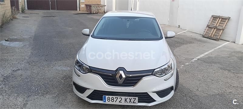 Blanco Usado 2019 Renault Mégane IV Business Berlina | 10.100 € (Precio justo) - Imagen 1/4