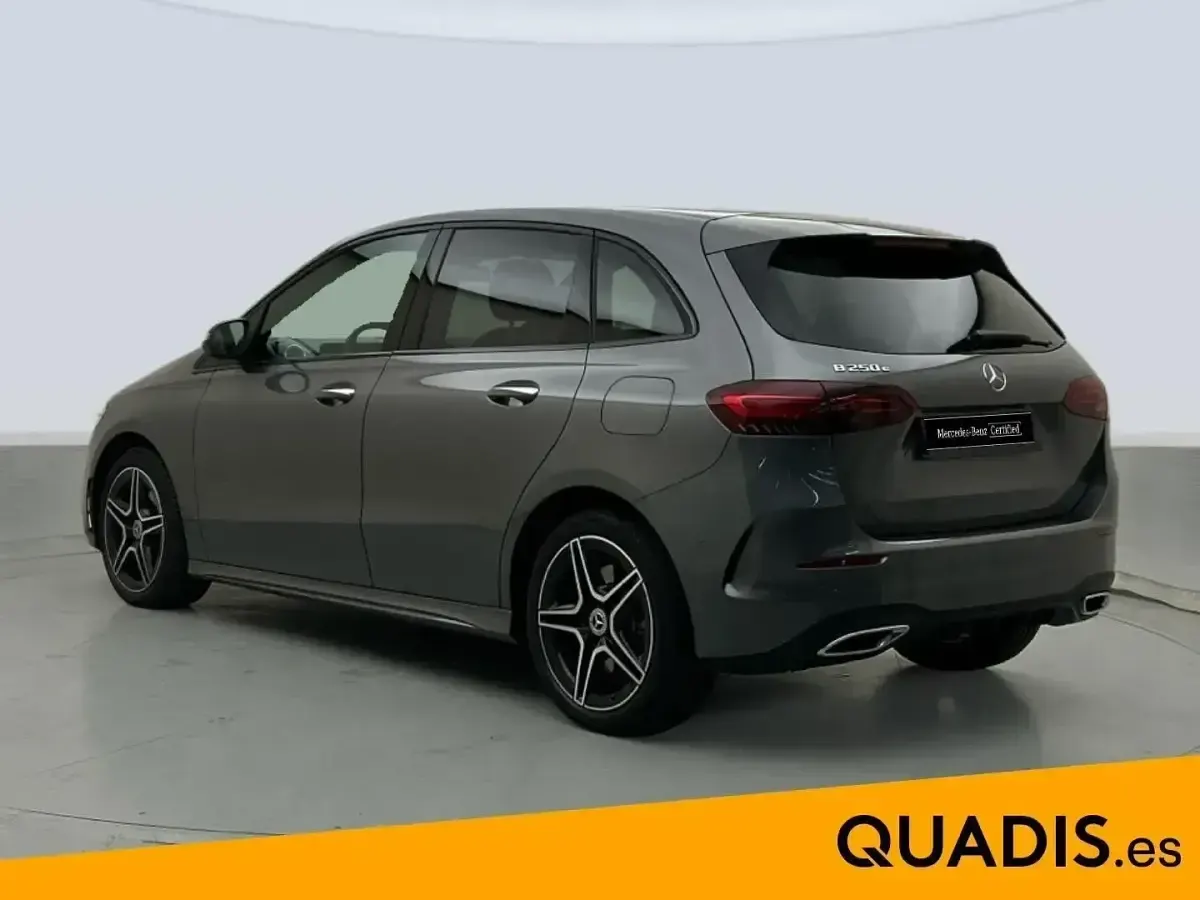 Usado Mercedes B250e 218 CV (160 kW) 2025 Gris Utilitario