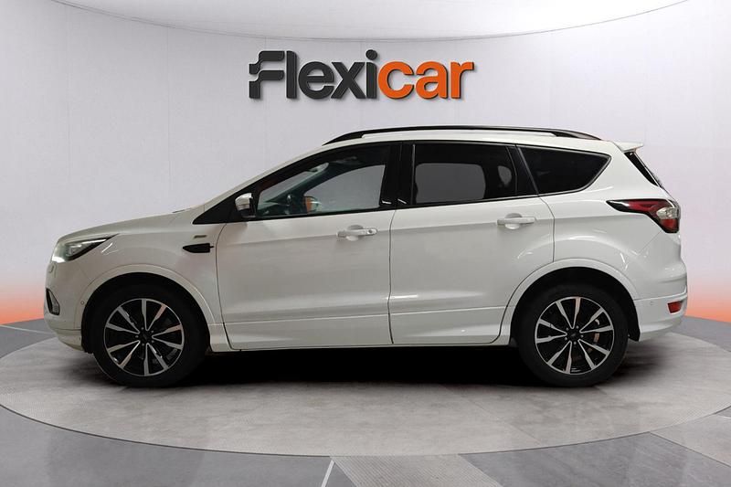 Usado Ford Kuga ST-Line 150 CV (110 kW) 2017 Blanco SUV