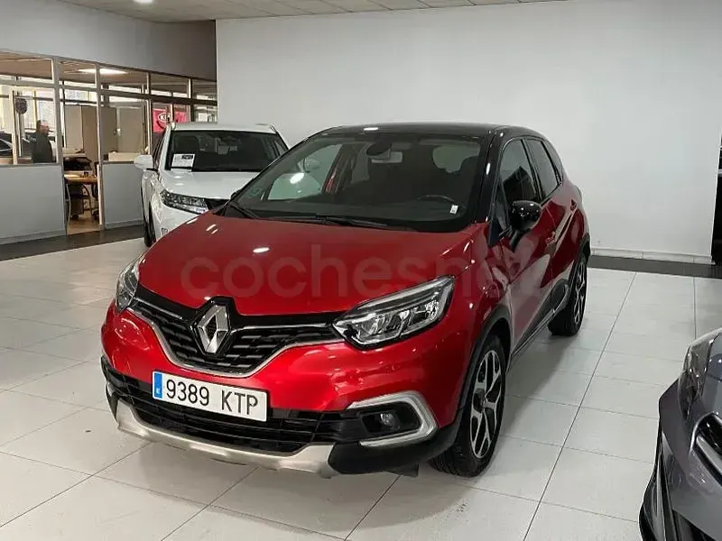 Usado Renault Captur Zen 90 CV (66 kW) 2019 Granate SUV