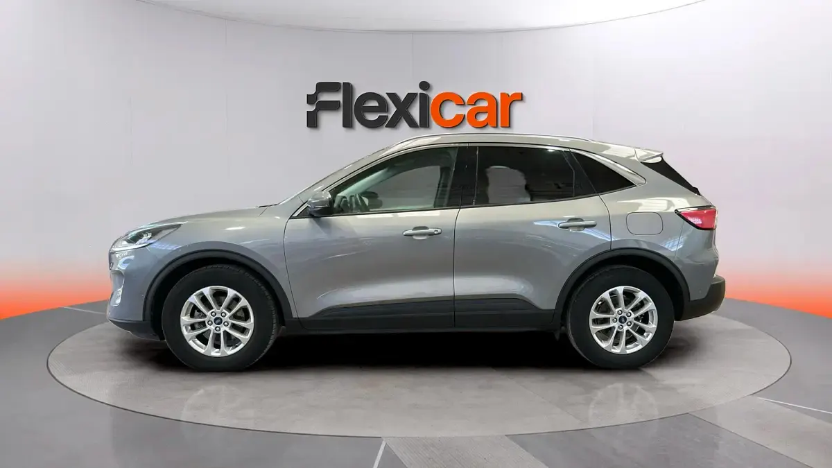Usado Ford Kuga Trend 150 CV (110 kW) 2022 Gris SUV