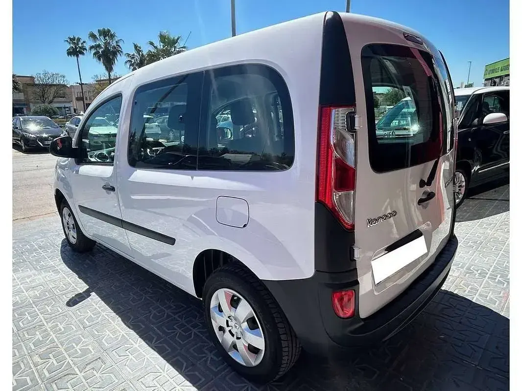 Usado Renault Kangoo 90 CV (66 kW) 2019 Blanco Monovolumen