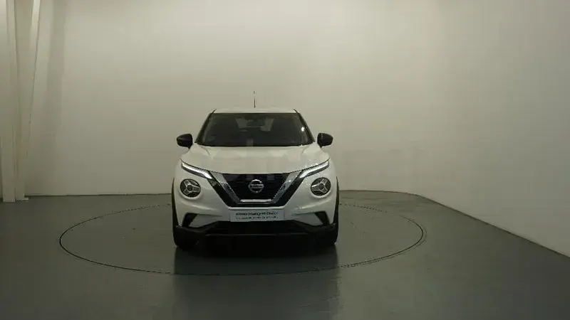 Usado Nissan Juke Acenta 114 CV (83 kW) 2022 Amarillo SUV