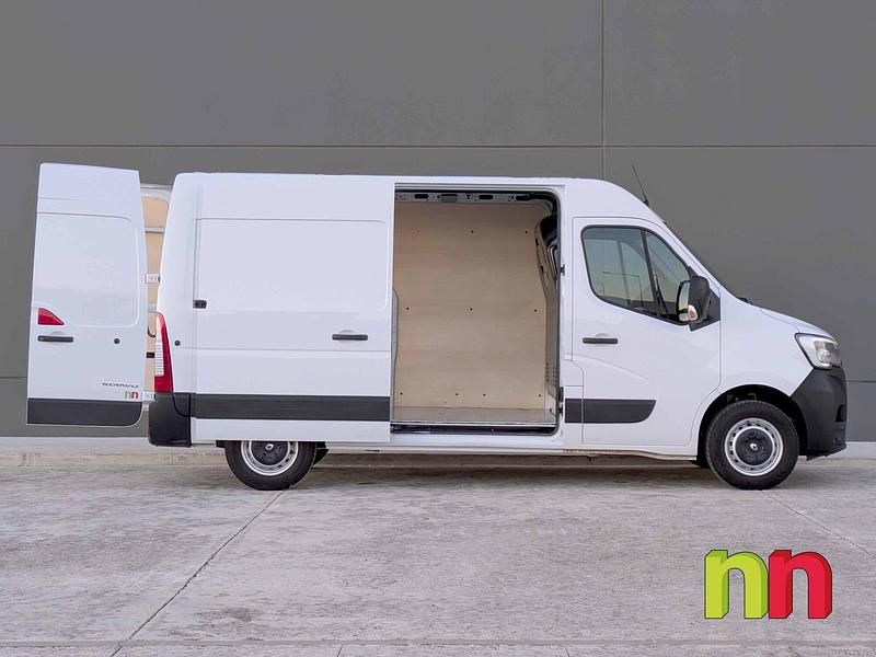 Usado Renault Master 135 CV (99 kW) 2022 Blanco Monovolumen