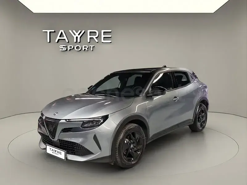 Usado Alfa Romeo GT Junior 136 CV (100 kW) 2025 Gris SUV