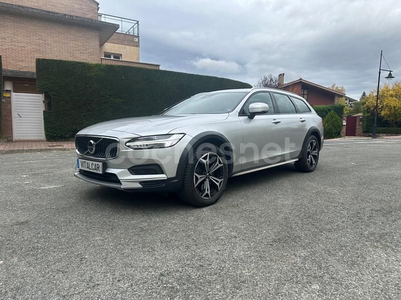 Usado Volvo V90 CC Core 197 CV (144 kW) 2022 Gris / plata Familiar