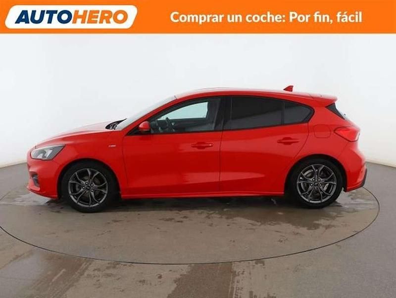 Usado Ford Focus ST-Line 125 CV (91 kW) 2019 Rojo Utilitario