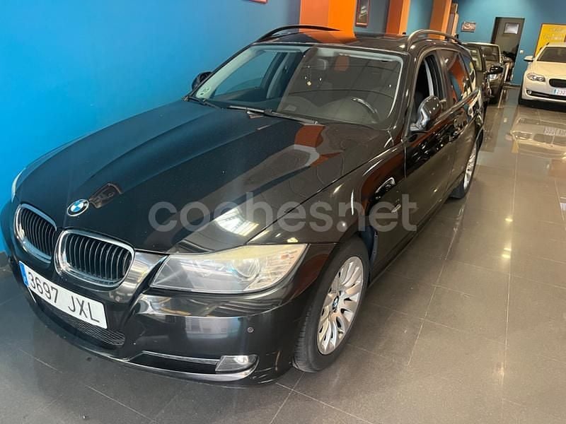 Usado BMW 318 143 CV (105 kW) 2009 Negro Familiar