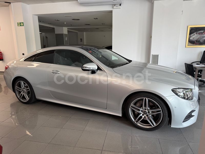 Usado Mercedes E220 194 CV (142 kW) 2020 Gris / plata Coupe
