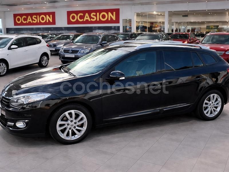 Usado Renault Mégane Dynamique 130 CV (95 kW) 2012 Negro Berlina