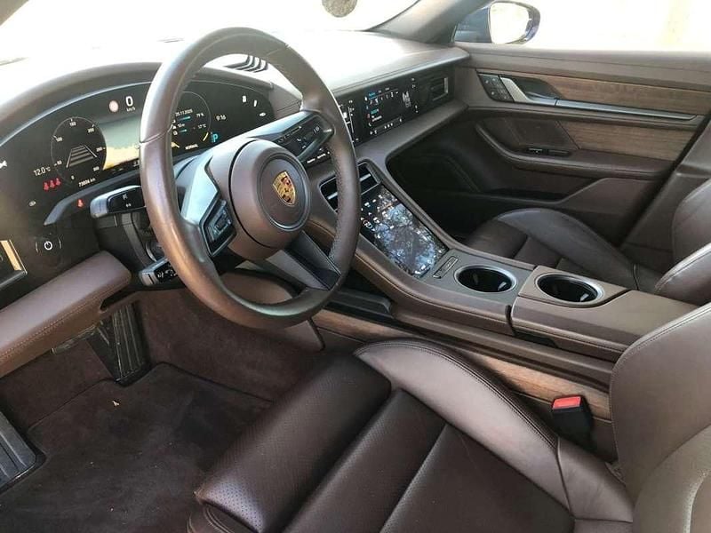 Usado Porsche Taycan Cross Turismo 359 kW (489 CV) 2021 Azul Familiar