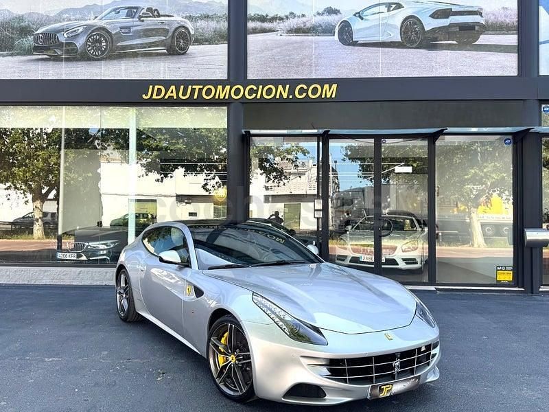 Usado Ferrari FF 660 CV (485 kW) 2016 Gris / plata Familiar