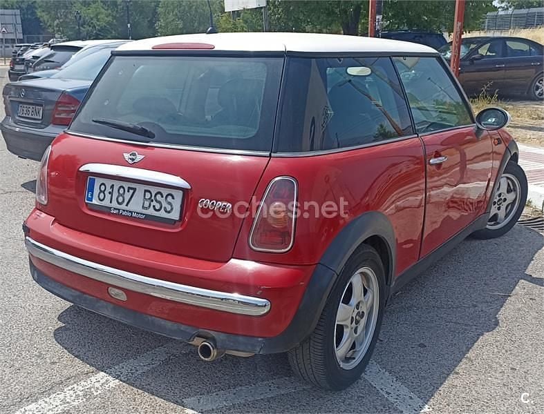 Usado Mini Cooper 115 CV (84 kW) 2002 Rojo Utilitario