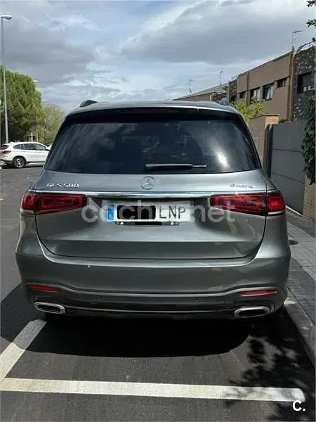 Usado Mercedes GLS580 489 CV (359 kW) 2021 Gris / plata SUV