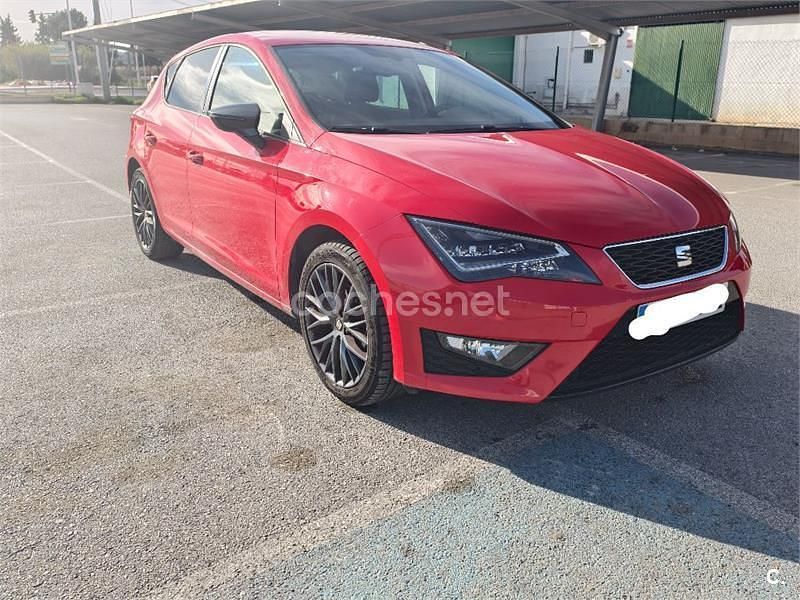 Usado Seat Leon CONNECT 110 CV (80 kW) 2016 Rojo Berlina