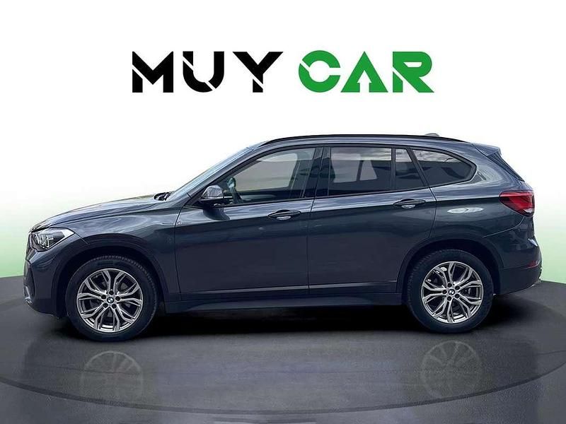 Usado BMW X1 Advantage 140 CV (102 kW) 2021 Gris / plata SUV