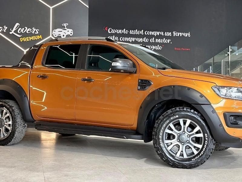 Usado Ford Ranger Wildtrack 213 CV (156 kW) 2020 Naranja Pickup/Camioneta