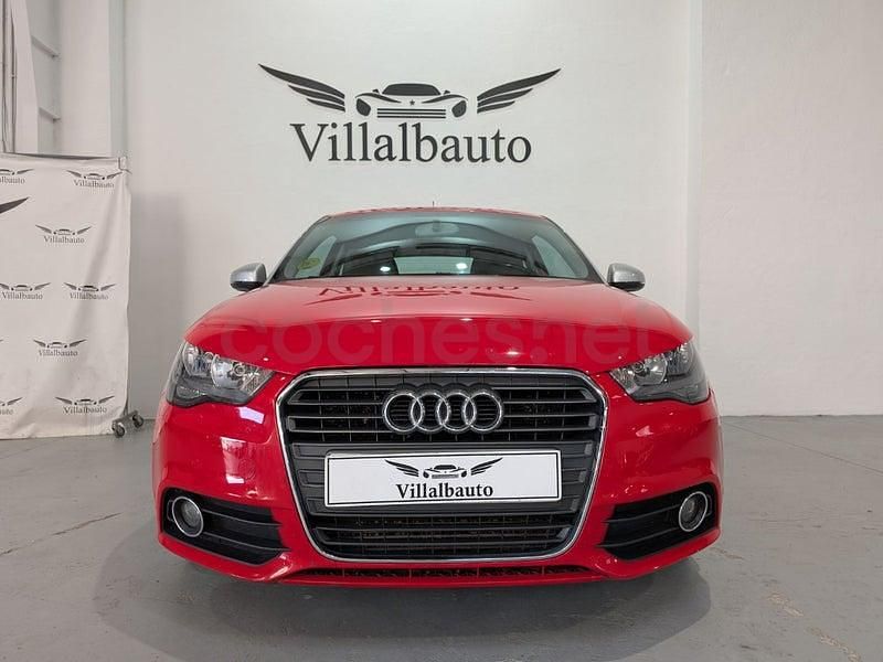 Usado Audi A1 Attraction 90 CV (66 kW) 2012 Rojo Utilitario