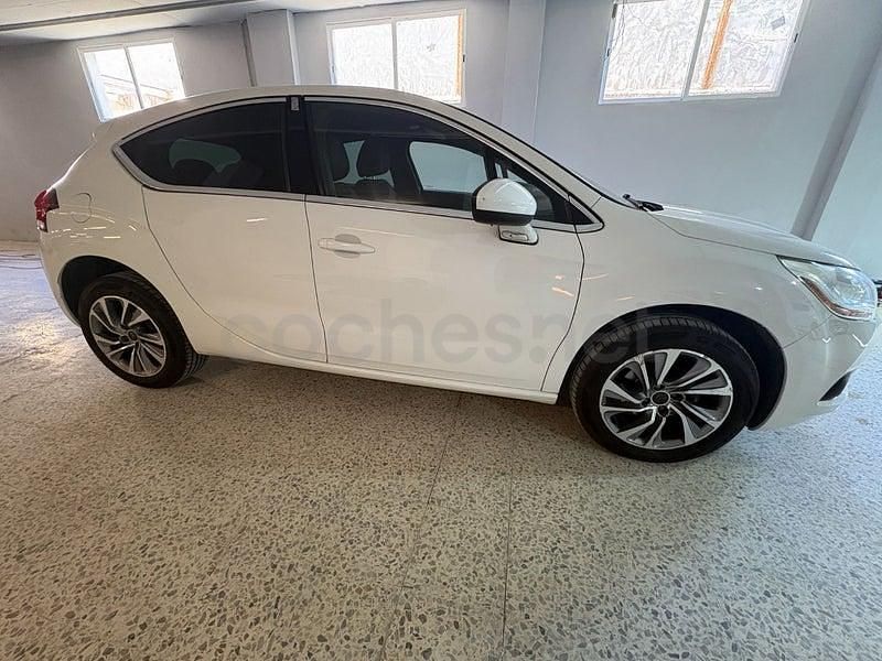 Usado Citroën DS4 114 CV (83 kW) 2014 Blanco Utilitario
