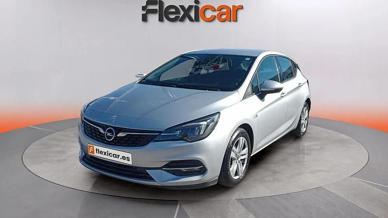 Usado Opel Astra Business Elegance 145 CV (106 kW) 2020 Gris Familiar
