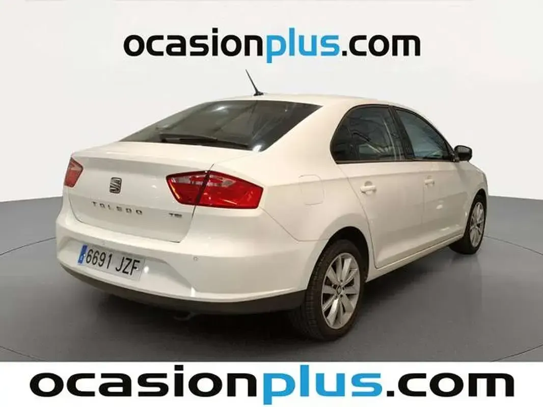 Usado Seat Toledo Reference 90 CV (66 kW) 2017 Blanco Utilitario