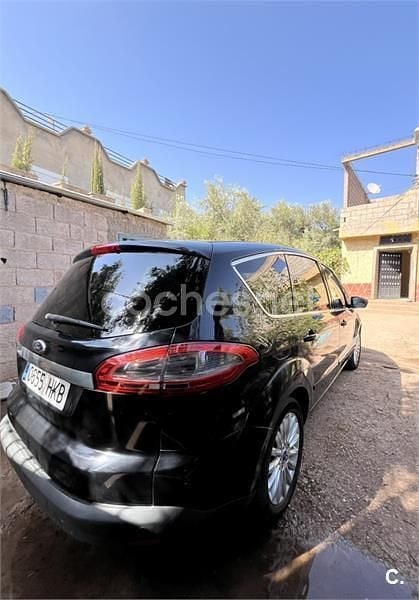 Usado Ford S-MAX Titanium 140 CV (102 kW) 2012 Negro Monovolumen