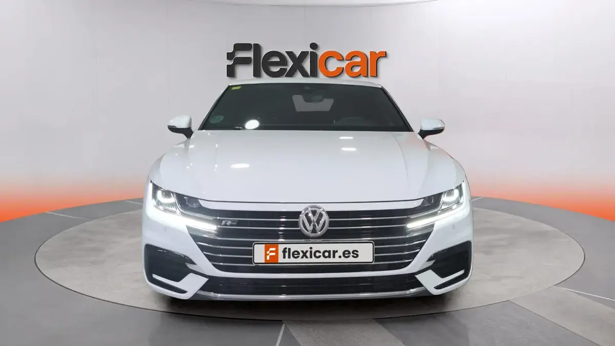 Usado VW Arteon R-line 150 CV (110 kW) 2018 Blanco Utilitario