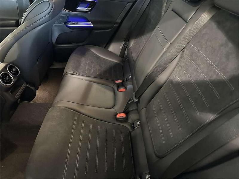 Usado Mercedes GLC300e 333 CV (244 kW) 2025 SUV