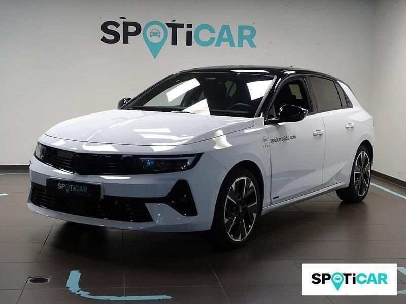 Blanco Usado 2023 Opel Astra Berlina | 27.200 € (Precio justo) - Imagen 1/3