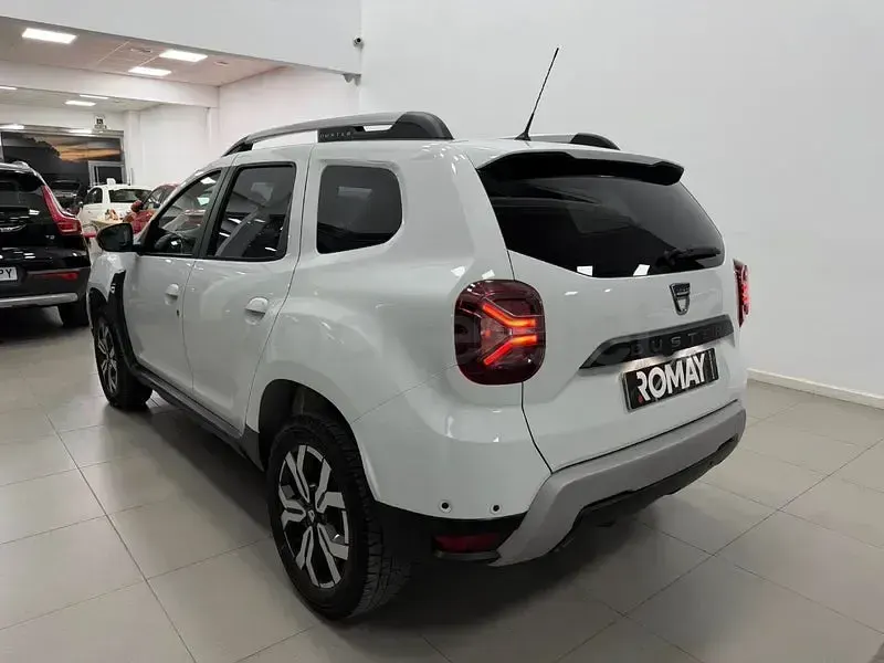 Usado Dacia Duster Prestige 115 CV (84 kW) 2022 Blanco SUV