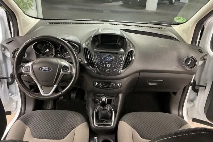 Usado Ford Tourneo Sport 101 CV (74 kW) 2017