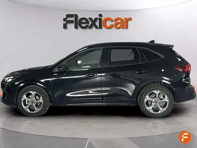 Usado Ford Kuga ST-Line 150 CV (110 kW) 2025 Negro SUV
