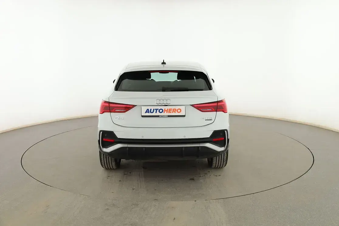 Usado Audi Q3 Sportback S-Line 190 CV (139 kW) 2020 Blanco SUV
