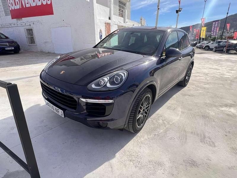 Burdeos Usado 2017 Porsche Cayenne Platinum Edition SUV | 35.990 € (Precio justo) - Imagen 1/2